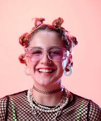 Algo Bien con «RENEE».