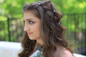 Spray your hair with texturizing hairspray or dry shampoo. 3 Cute Homecoming Hairstyles Cute Girls Hairstyles