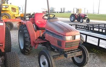 Case IH 1140 Tractor
