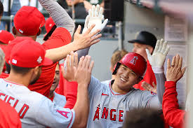 3.03.2021 特大ホームランを打つ大谷翔平選手 shohei ohtani 1st hr vs rangers 2021 spring training game. Jxdva8pjbkx9gm