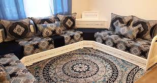 En revanche, il faut accorder une attention particulière aux luminaires. Tapis Pour Salon Marocain Moderne 2020 Decoration Salon Maroc 2020