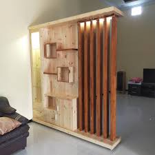 Model sekat ruangan berikutnya seperti pada gambar ini kamu bisa melihat sendiri dan merasakan kesan yang indah dari model sekat ruangan yang artistic ini. Kayu Apik Sekat Ruangan Bahan Jati Belanda Info Lebih Facebook