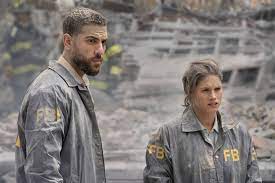 È prodotta dagli sceneggiatori di 4400 scott peters, jace hall, steve pearlman e jeffrey bell. Bei Sat 1 Beginnt Die Serie Fbi