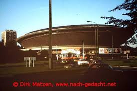 Present day katowice is a conglomeration of approximately 70 small farming and industrial village communities. Reisebericht Katowice Kattowitz Polen April 2016 Www Nach Gedacht Net
