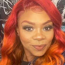 Tamara Hackett's Instagram, Twitter & Facebook