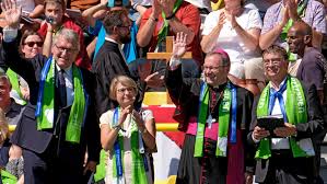 Es ist der dritte gemeinsame kirchentag von katholiken und protestanten. Leitwort Fur Den Okumenischen Kirchentag 2021 Schaut Hin Ekd