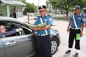 The guarded neighbourhood is one of the housing schemes that incorporate the elements of safety and security in neighbourhoods other than the gated community. Guarded And Gated How Safe Is Safe The Star