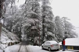 Since Snowfall Is Predicted On New Year S Day In Shimla Massive Crowds Are Thronging The Hill Station To Welcome New Year 2019 Shimla New Year Packages Tourist Places