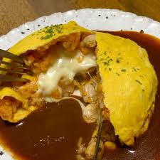 とろりと溶け出るチーズインオムライス 大皿晩菜 美的食品 料理 レシピ 食品と飲料