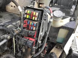 I'm trying to find the fuse that links to one of my spare toggle switches. Kenworth Fuse Box Location