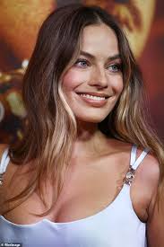 Babylon star Margot Robbie and her father Doug do have a relationship, her  uncle says