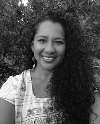 Aquí algunas de mis fotos favoritas de este look y de este book 2025 ❤️🎥  Por mucho cine afrodescendiente, originario, disidente, desobediente  🎥❤️‍🔥❤️ #book #actriz #actrizafromexicana #actress #anadelasflores  #photooftheday #photography #film ...