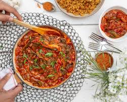 Piperade Zero Dechet Au Piment D Espelette Et Fanes De Radis Vegan Free The Pickle Recette En 2020 Piperade Idee Recette Recettes De Cuisine