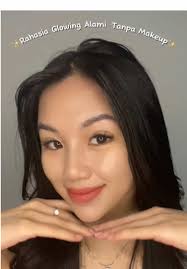 Say hello to my new favorite sunscreen from @skinaquaid! Skin Aqua Tone Up  UV Essence Latte Beige ✨ Formulated with Sodium Hyaluronate and Vitamin C  Derivative to deeply hydrate and nourish your skin, ...