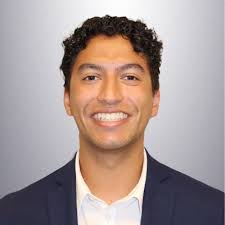 This summer, I was presented with an amazing opportunity to work alongside  the Sage Wealth Management Team in my first foray into the financial world.  During my six weeks with the team,