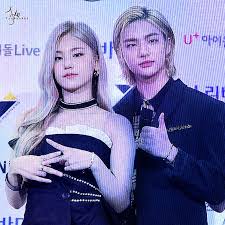 I love my self nan mwoga dalla dalla yeah~. S A Y R O M Hwang Bros Yeji Hyunjin Facebook