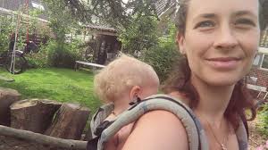 VLOG: Mei 2018 We buried a body part in our front yard