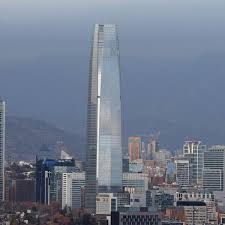 © agenciauno suicidio durante horas de esta tarde, y a través de redes sociales, decenas de usuarios dieron a conocer un terrible suceso: Rascacielos Simbolo Del Desarrollo Economico De Chile En La Mira Por Suicidios Mundo Gestion