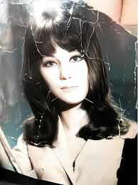 ❤️…..*Cher* “Believe” (1998) What a great song what a great entertainer and  musician What a strong voice and just to let everybody know out there I do  know Cher i've met her