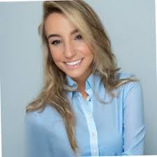 Stacy Forsythe's Instagram, Twitter & Facebook