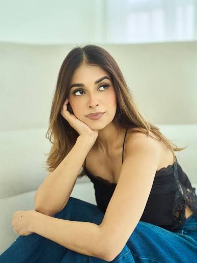 Photos by 𝓐𝓿𝓪𝓷𝓽𝓲𝓴𝓪 𝓗𝓾𝓷𝓭𝓪𝓵 (@avantikahundaal) · April 10, 2026