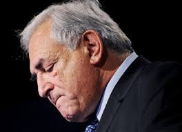 Strauss-Kahna nadziru u pritvoru da se ne ubije