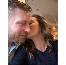 What workout groups are available in Bowling Green for weight loss and  physical therapy?