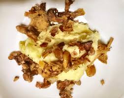 Rezept Fur Lockeres Und Leckeres Kartoffelpuree Mit Kase Und Pfifferlingen