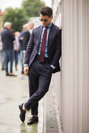 Our knitted ties start with the finest quality raw silk, which is then spun, dyed, and finished in a by subscribing to our newsletter, you agree to receive promotional content from drake's in accordance. Drakes Drakes 8cm Slub Wool Silk And Linen Blend Tie 185 Mr Porter Lookastic