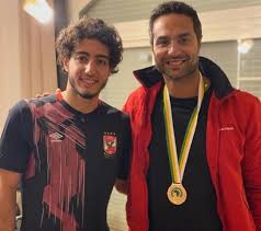 للاستماع الي جميع السور للشيخ. Ù…Ø±ØªØ¯ÙŠØ§ Ø§Ù„Ù…ÙŠØ¯Ø§Ù„ÙŠØ© Ø§Ù„Ø°Ù‡Ø¨ÙŠØ© ÙƒØ±ÙŠÙ… ÙÙ‡Ù…ÙŠ ÙŠØ­ØªÙÙ„ Ø¨ÙÙˆØ² Ø§Ù„Ø£Ù‡Ù„ÙŠ Ù…Ø¹ Ù…Ø­Ù…Ø¯ Ù‡Ø§Ù†ÙŠ Ø§Ù„ÙÙ† Ø¬Ø±ÙŠØ¯Ø© Ø§Ù„Ø·Ø±ÙŠÙ‚