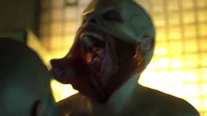 Μια σπάνια μετάλλαξη στην κοινότητα των βρικολάκων οδήγησε στη δημιουργία του ρίπερ: Blade Ii 2002