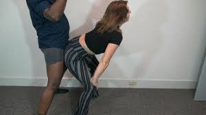 Schleifen in Leggings mit Schlaghose | xHamster