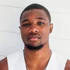 Noah lyles is an american professional track and field athlete specializing in the sprints. How Much Is Noah Lyles Net Worth Brother Parents Girlfriend
