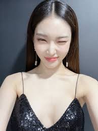 周晓琳(@WernerArmstron2)