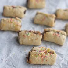 Everyone loves these fruity cookies! Cucidati Sicilian Fig Christmas Cookies Spinach Tiger