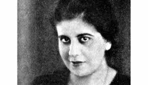 Adrienne Thomas's Instagram, Twitter & Facebook