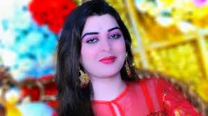 Madam Talash Jan & Alisha Malik & Maham Gee Show Entry