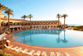 When shopping for a swimming pool, consider whether you want one that you can set up and take down easily or one that's more durable and permanent. Take A Look At The 7 Biggest Hotel Pools In America Architectural Digest