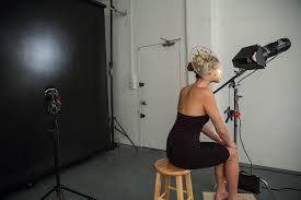 Creative Studio Lighting Using A Grid For Dramatic Effect