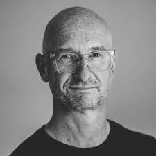 Etihad has named aviation sector stalwart Mark Mulville as the airline's  new General Manager for Australia & New Zealand. Read all about it:  https://lnkd.in/gaWaRNCK