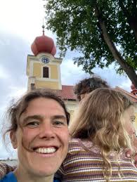 Jasmin Paris (@JasminKParis)