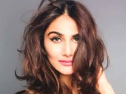 You Get Films Via Auditions Unless You Are Ranveer Or Anushka Vaani Kapoor Filmfare Com Yashrajfilmstalent — rapport hypeauditor pour le compte instagram yash raj films talent: ranveer or anushka vaani kapoor