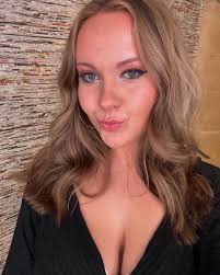 Amelia Michael Anderson (@ameliamichaelanderson) • Instagram photos and  videos