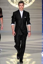 Discover versace men's suits in the buyma online marketplace now. Fashion Shows Fashion Week Runway Designer Collections Mens Fashion Week Versace Suits Mens Fashion Casual Summer