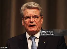 1,563 Old Joachim Photos & High Res Pictures