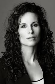 Reparto de Terremoto de hielo (película 2010). Dirigida por Paul Ziller