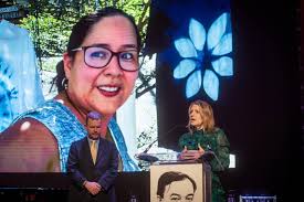 Revista La Brújula added a new photo.