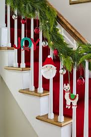 Decorating for christmas is a tradition families look forward to every year. 53 Easy Diy Christmas Decorations 2020 Homemade Holiday Decorations