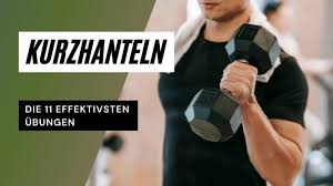Nehme im untergriff die kurzhantel in die linke hand und stütze den ellbogen auf die innenseite des linken oberschenkels. Die Besten Ubungen Mit Kurzhanteln Masse Kraft