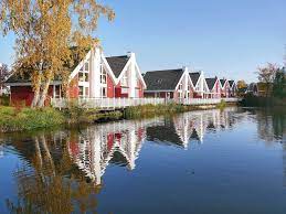 Finde 227 angebote für häuser am see zum verkauf zu bestpreisen, die günstigsten immobilien zum verkauf ab € 40.000. Ferienpark Am Scharmutzelsee Urlaub In Ferienhauser Apartments